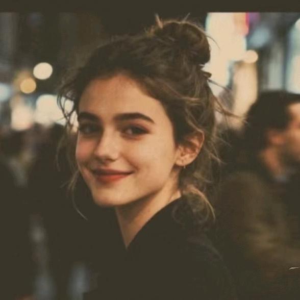 风中摇曳的水仙花