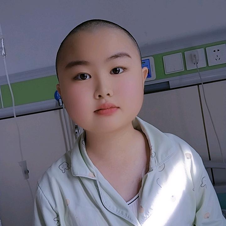 陪女儿抗白的☞小坛妹☜