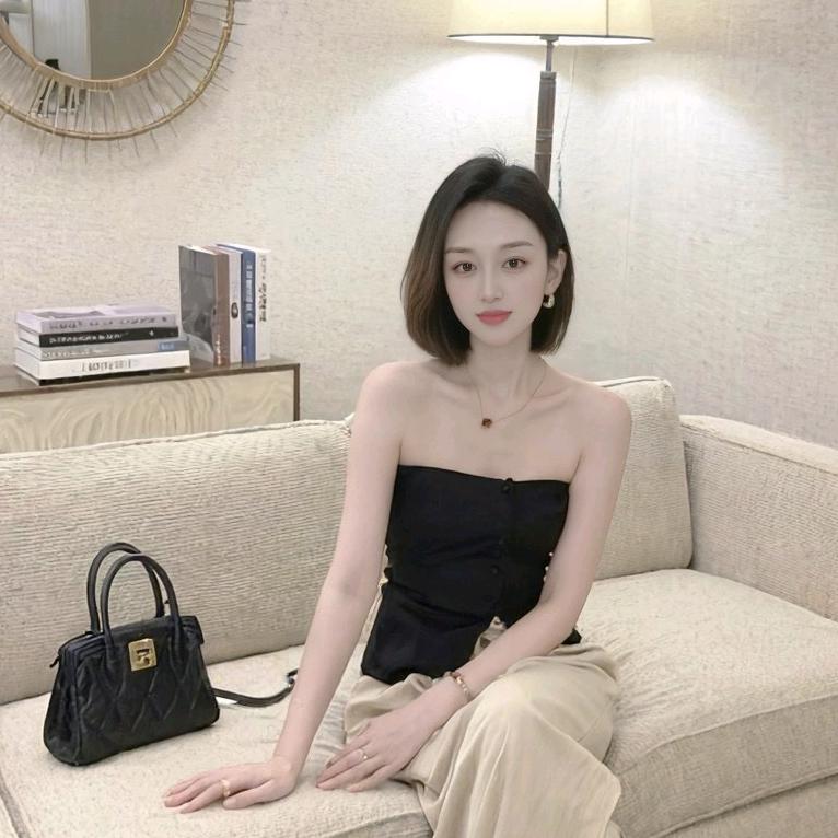 小娇妻🌻（欠小黑屋 荣耀之巅）