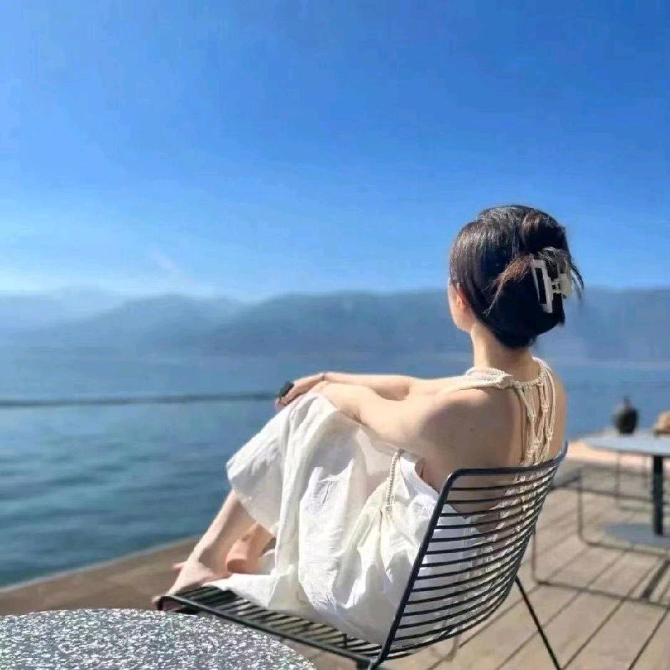 乔丽