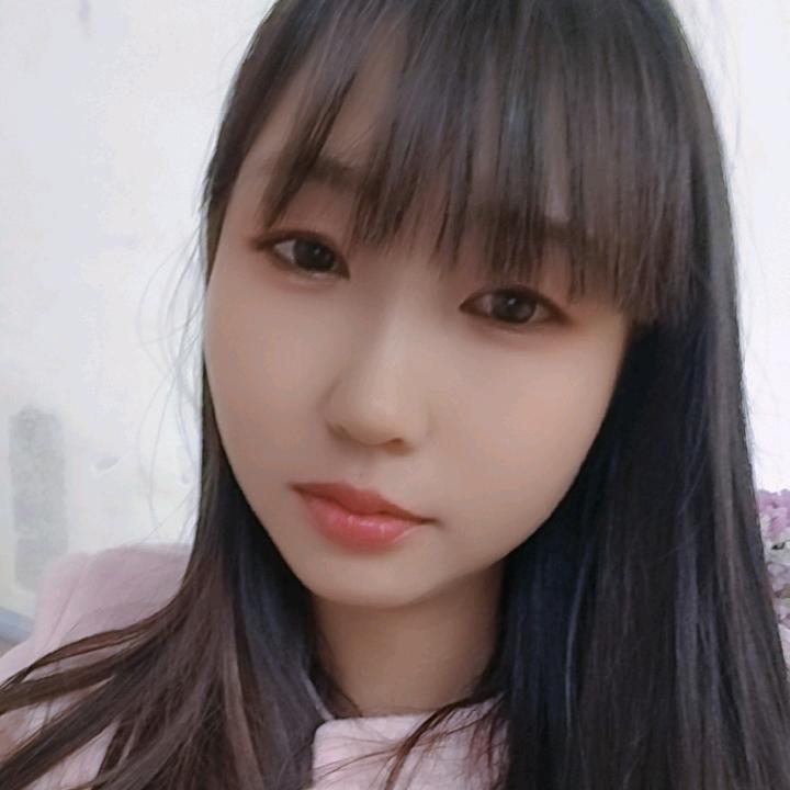 微笑、掩盖忧伤