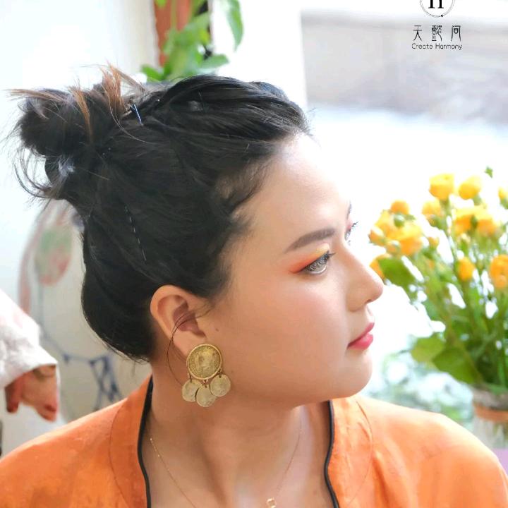 冒月洋