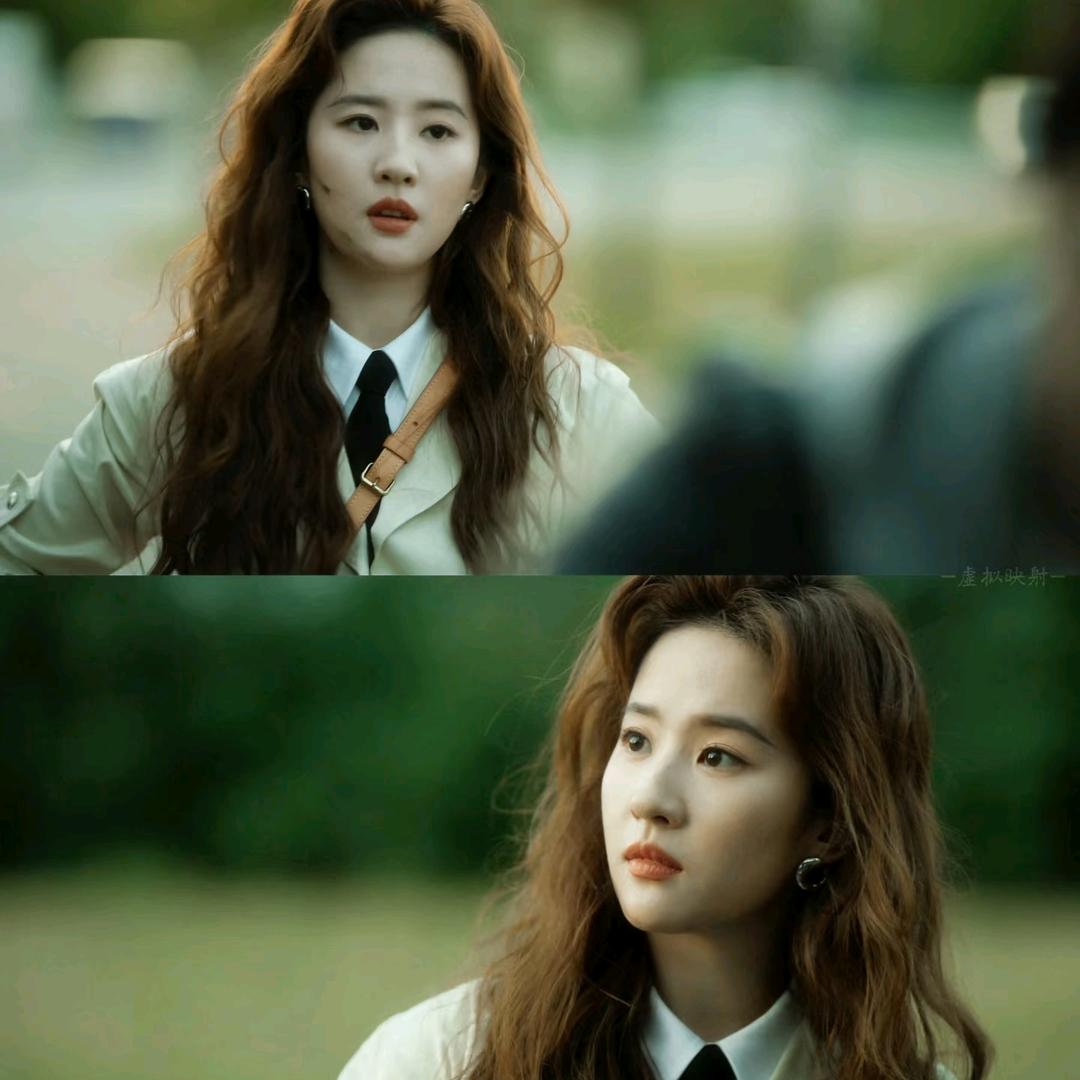 溺死在莱欧斯利的胸肌里