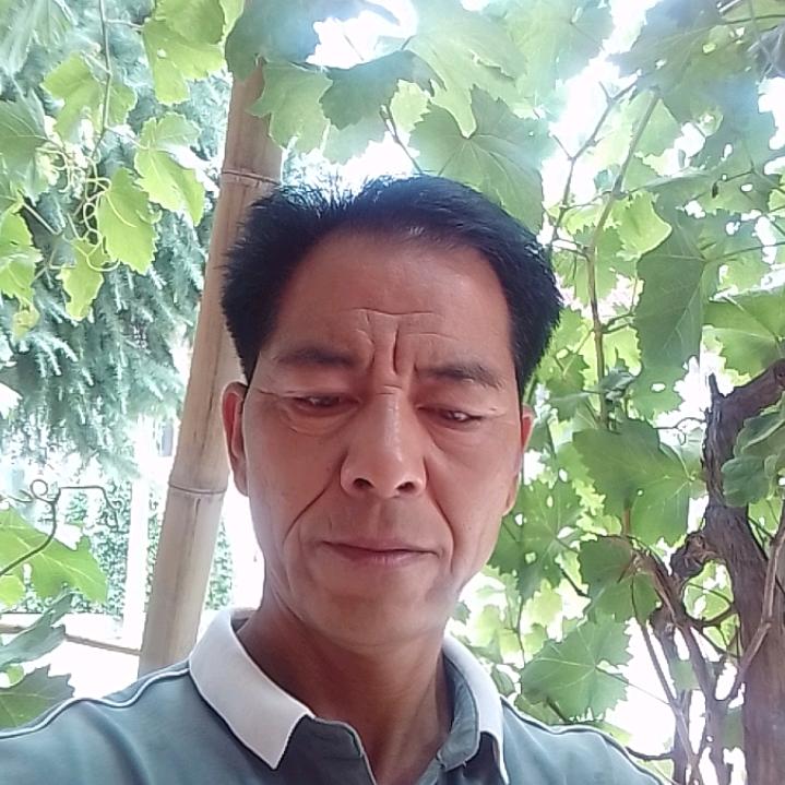 爱唱歌的人