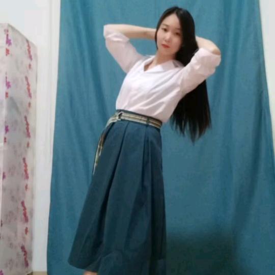 ℋღ᭄吴话可说🍒᭄💞࿐