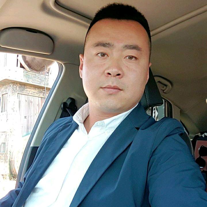 杨洋   .