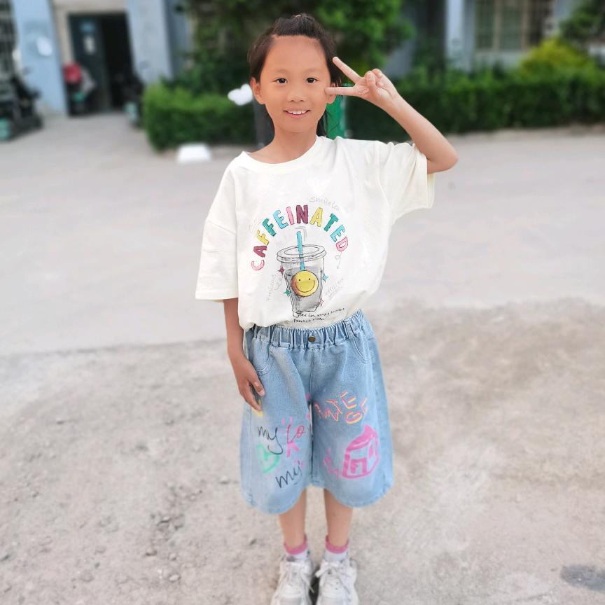 我的小妮子👨‍👩‍👧头像