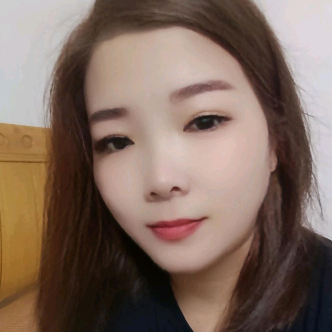 👩🏻