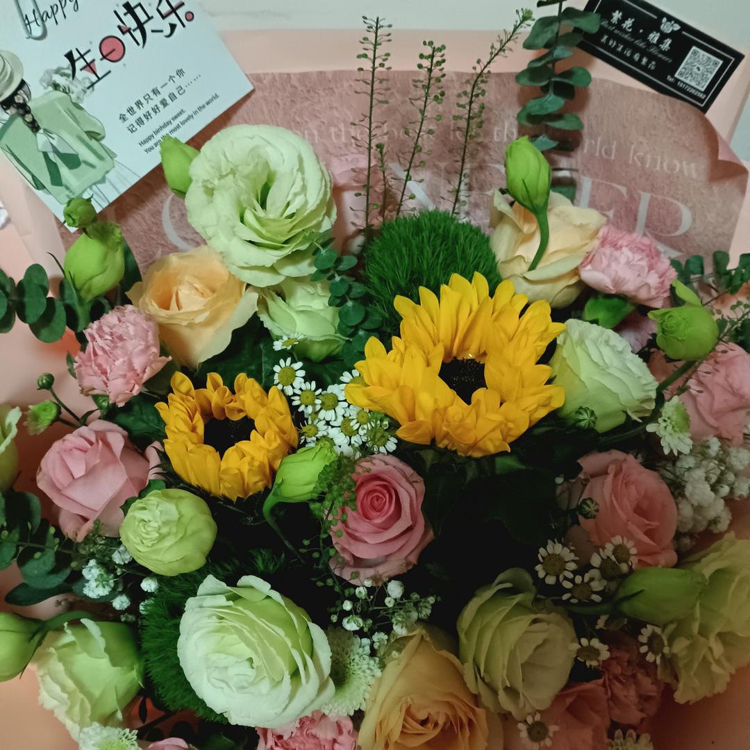 雨中漫步，☔️☔️☔️