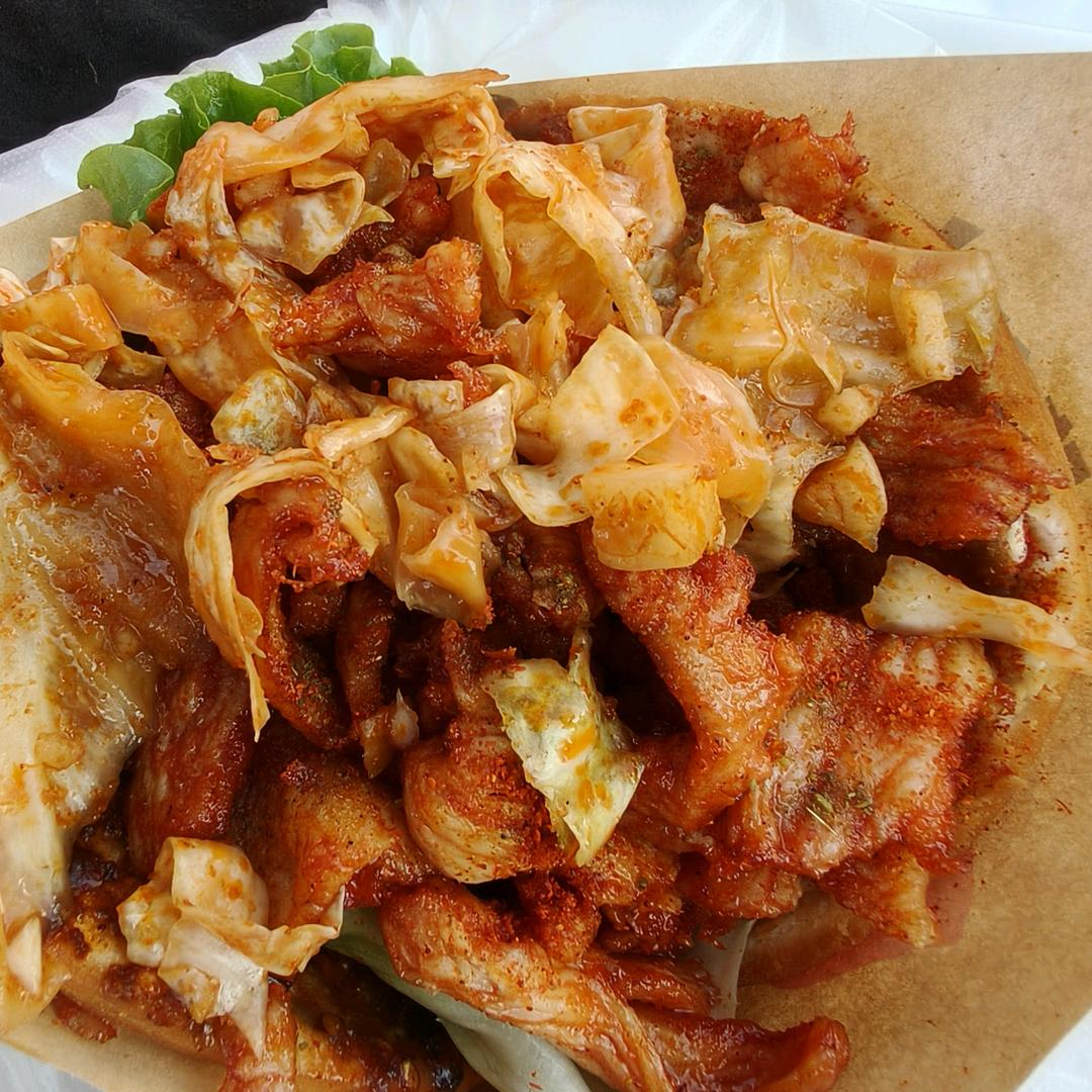 瑞金首家泡菜臭豆腐_里脊肉饼