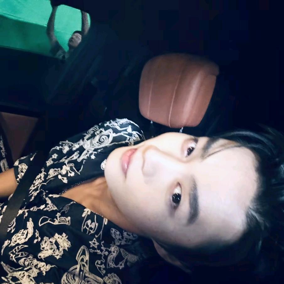 🦈柯淳🙈小奶狗（见面合照版）