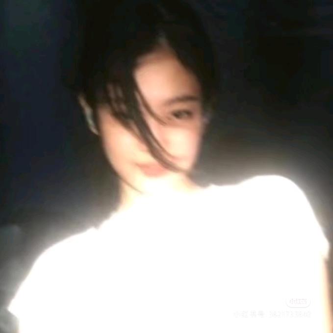 卓嘎啦多笑一笑