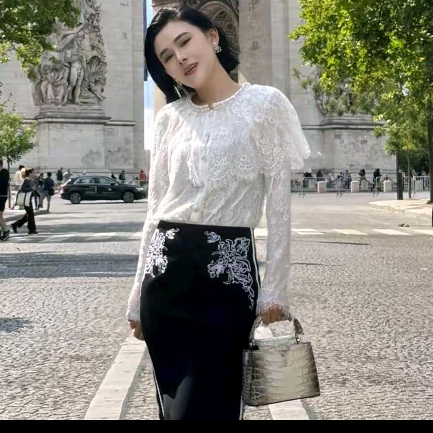 袁艺灵~精选穿搭