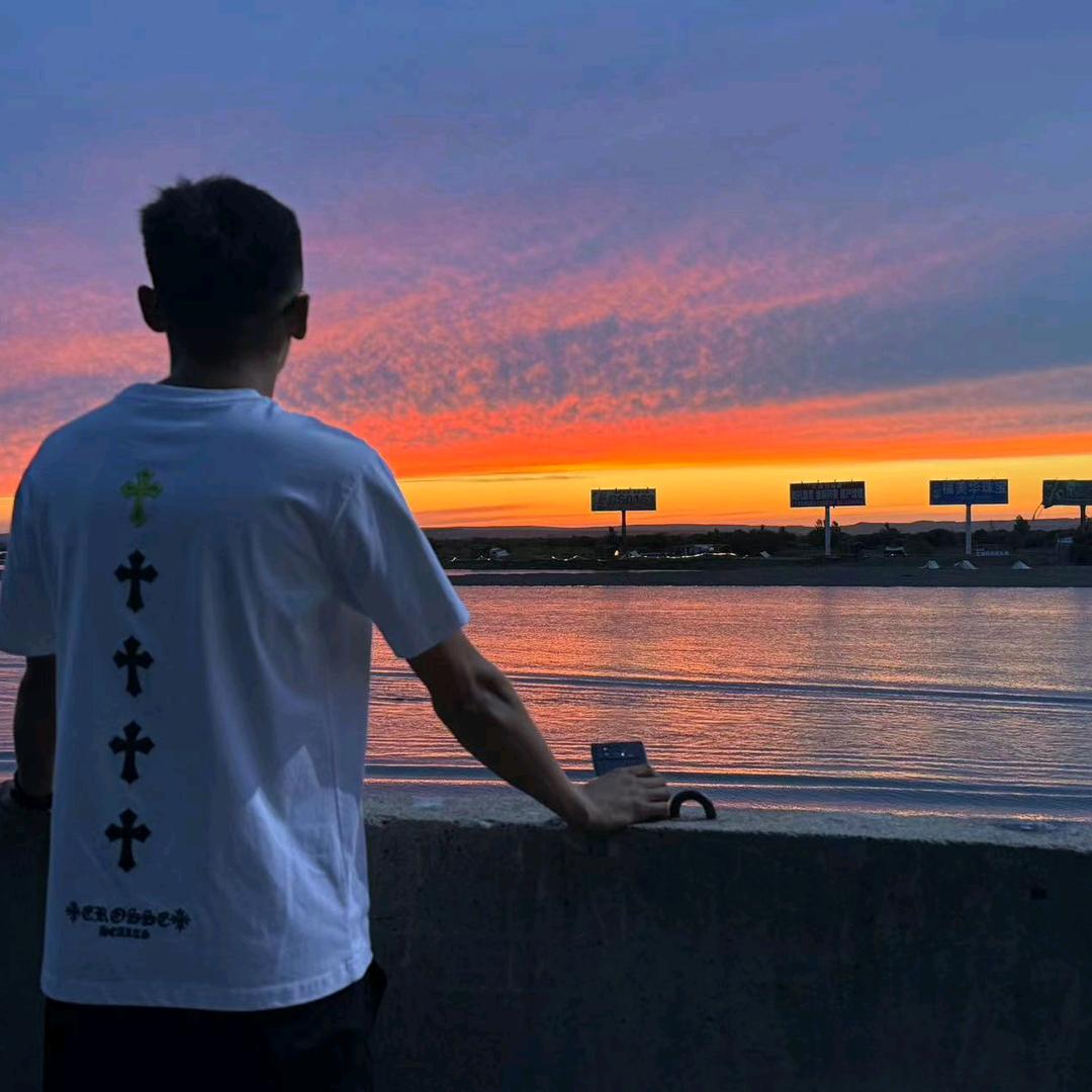 A.ᝰꫛ自渡ꫀꪝ