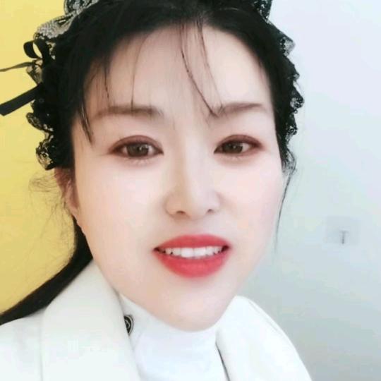 英子（新人首播晚上8.40）
