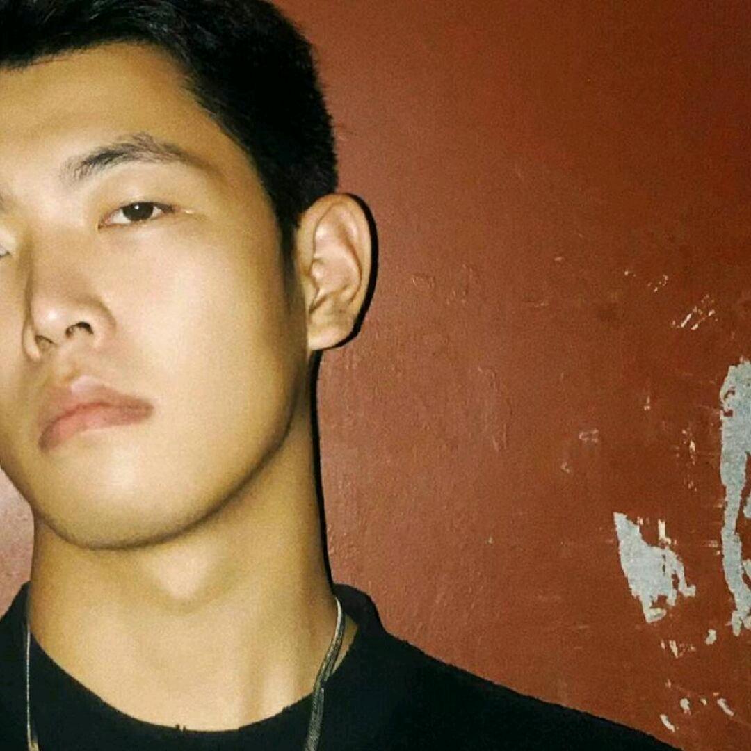 何时葡萄先熟透