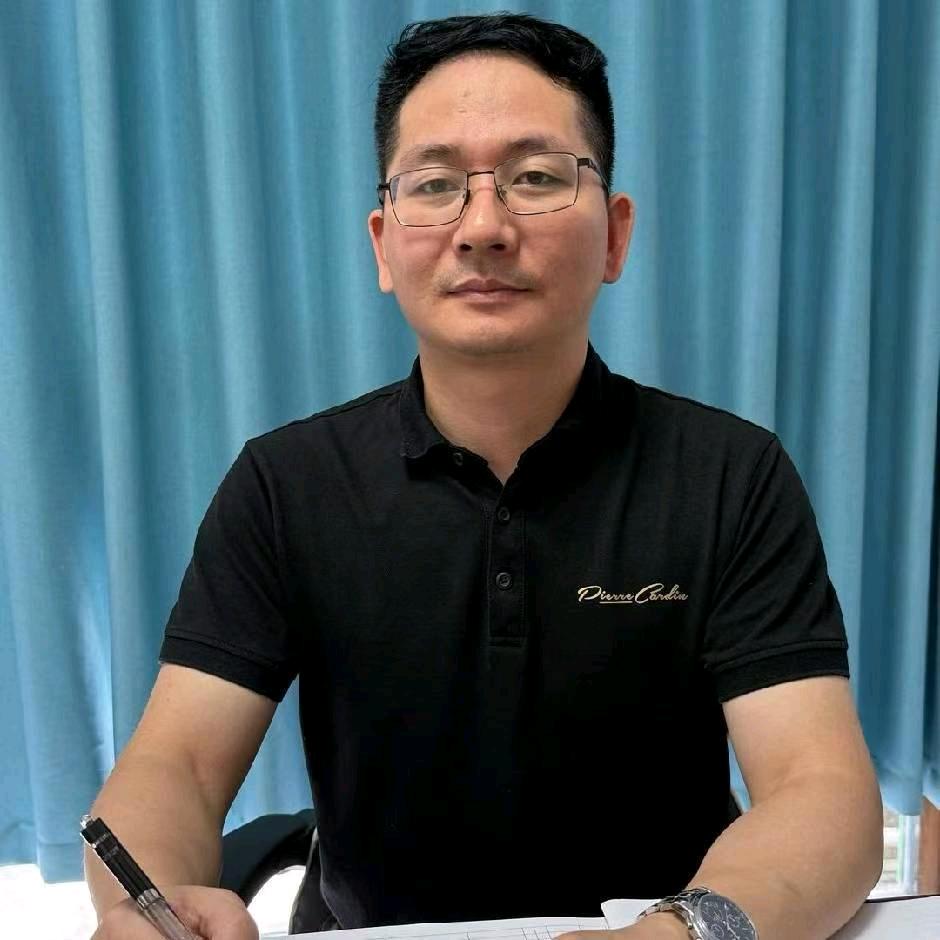 崇阳胡伟