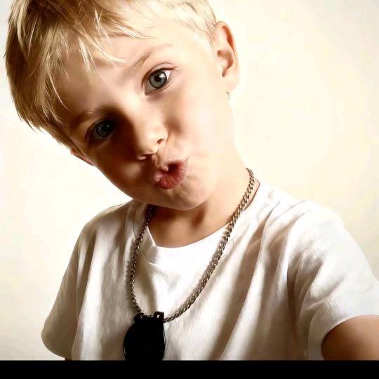 爱听豆豆唱歌๑