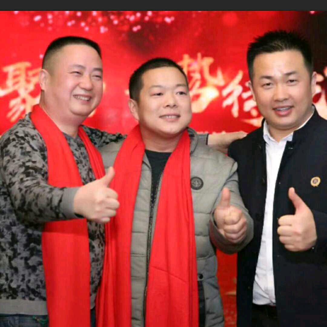 唐明龙-安康花鼓子传承人_尊师仰望星空: