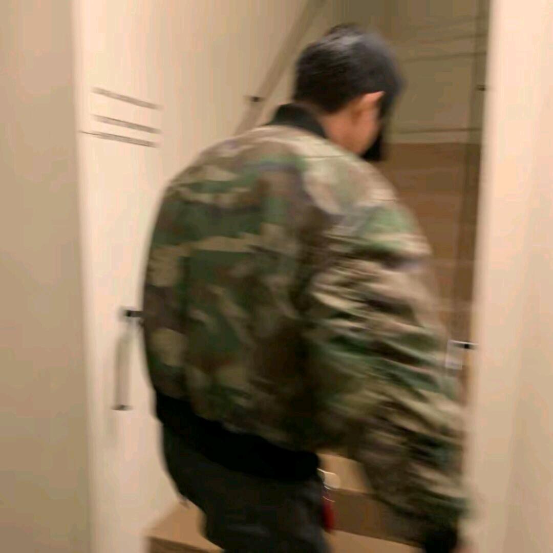 宇....