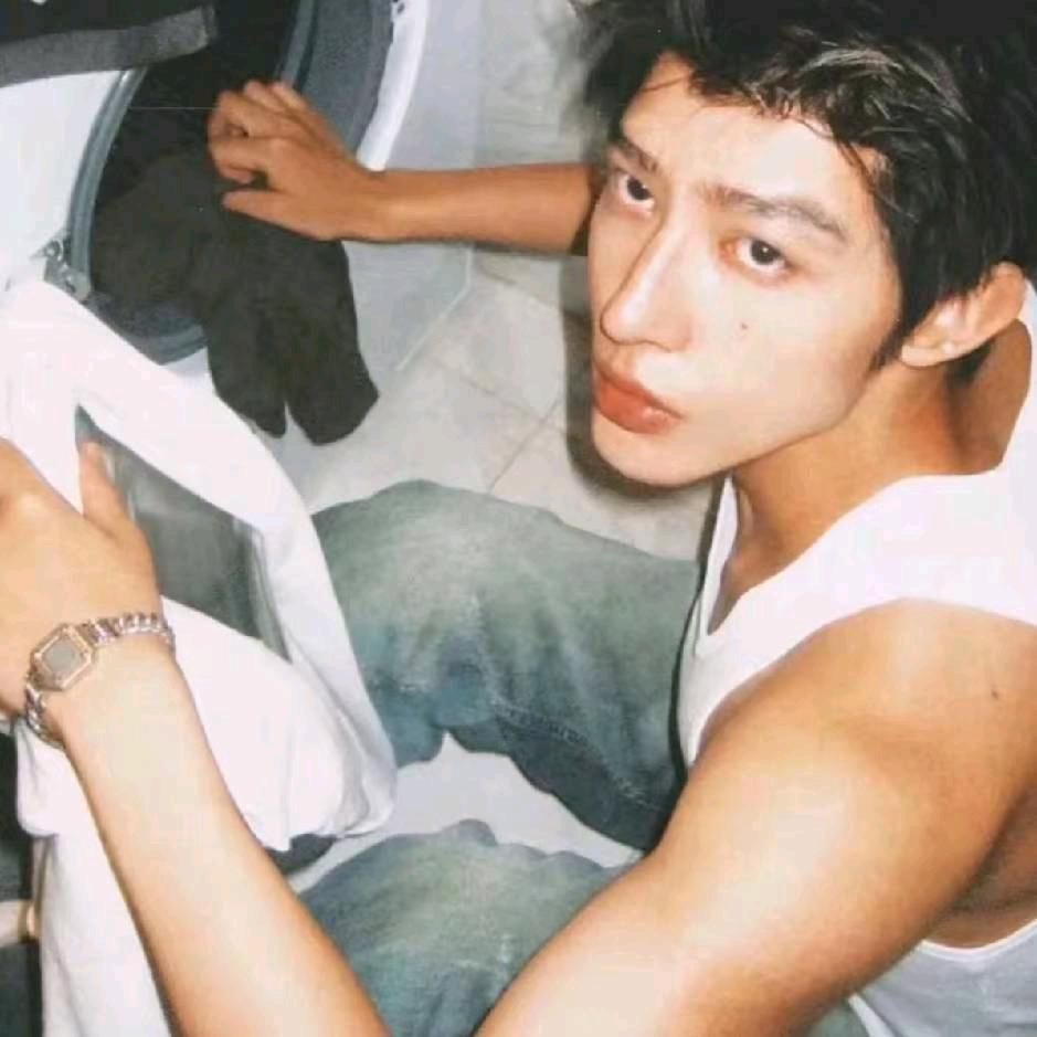 先不说了，喂猪去了