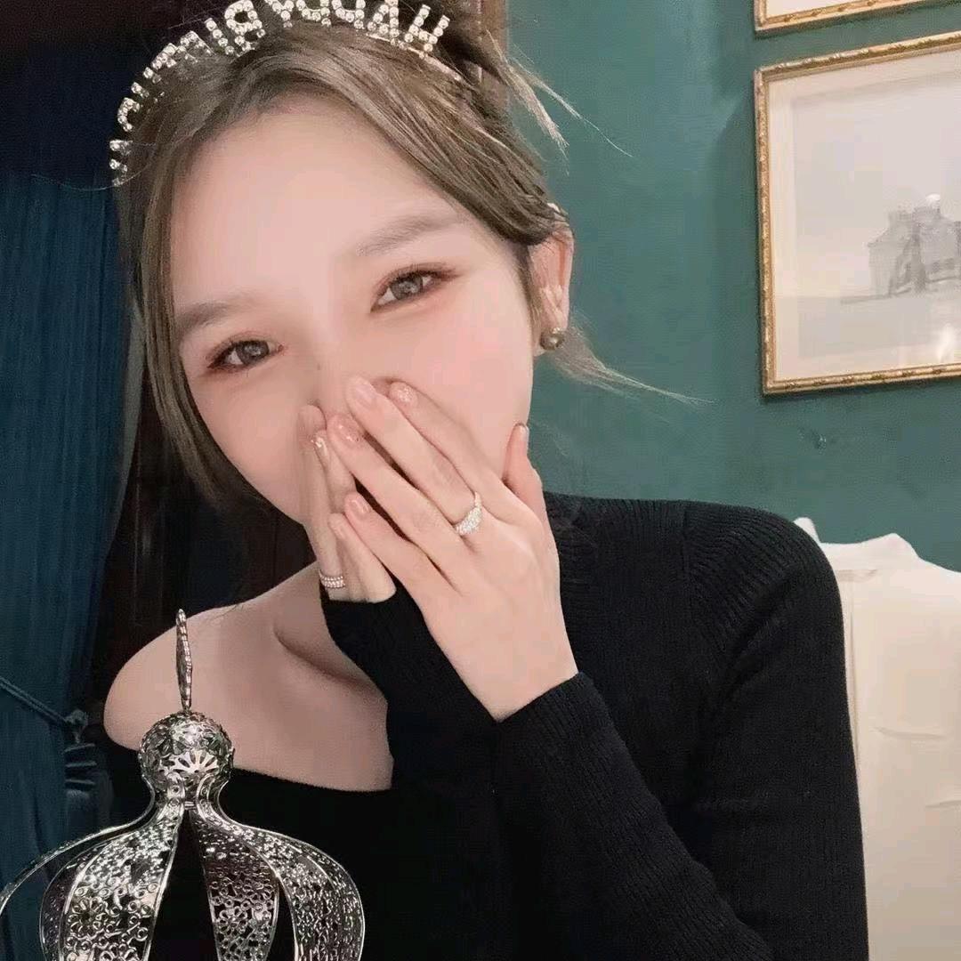 米嘉怡(原创穿搭)