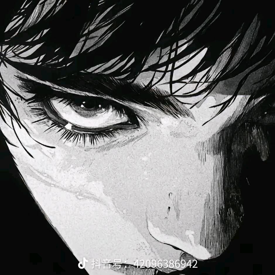 点女模被骗光衣服走在大街