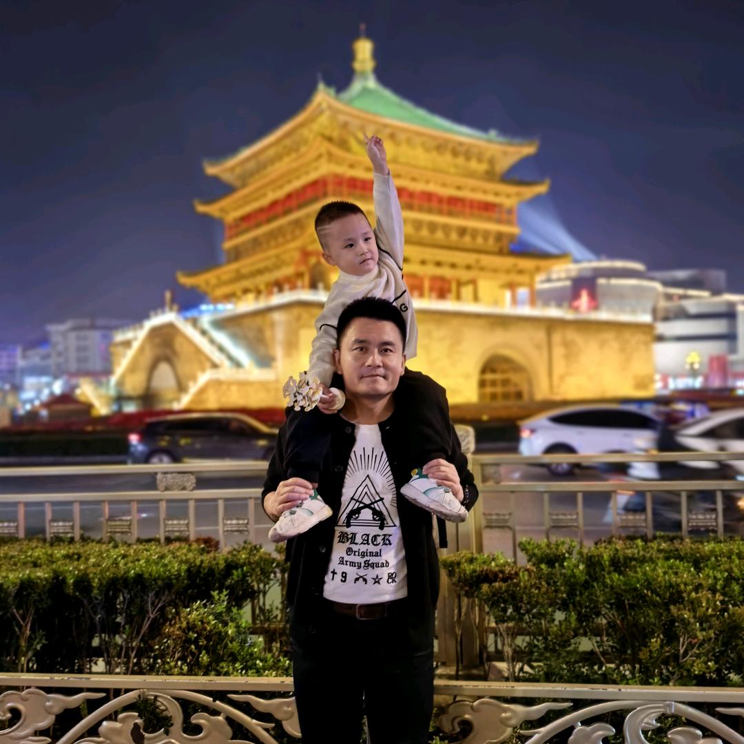 风吹白衬衫