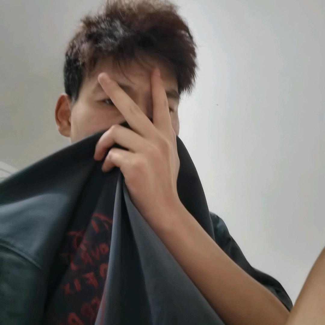 y     。