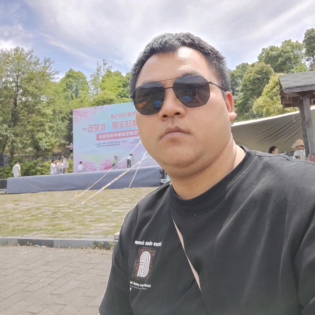 贵州册亨宸发寄卖行(小岑黄金回收)