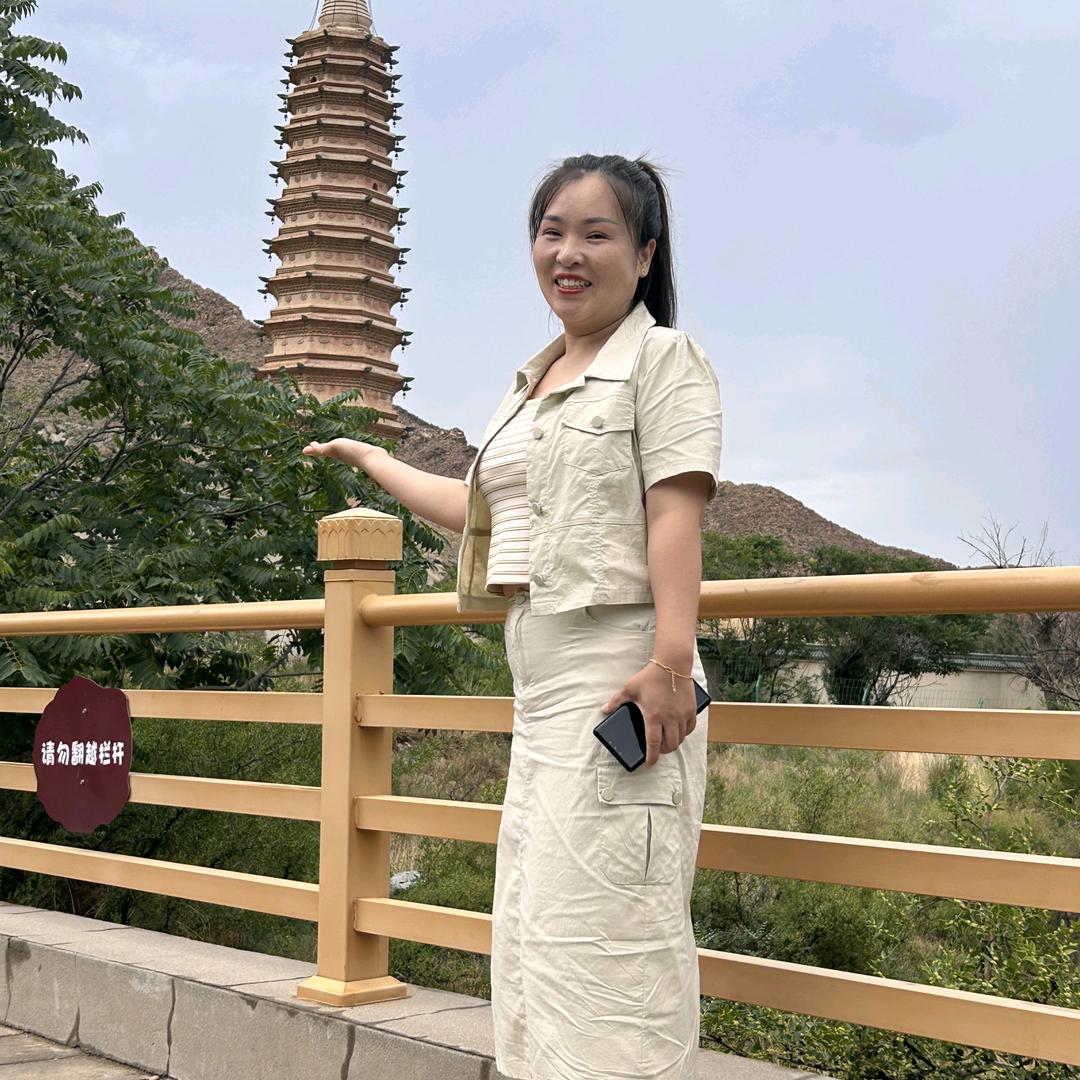 李艳艳