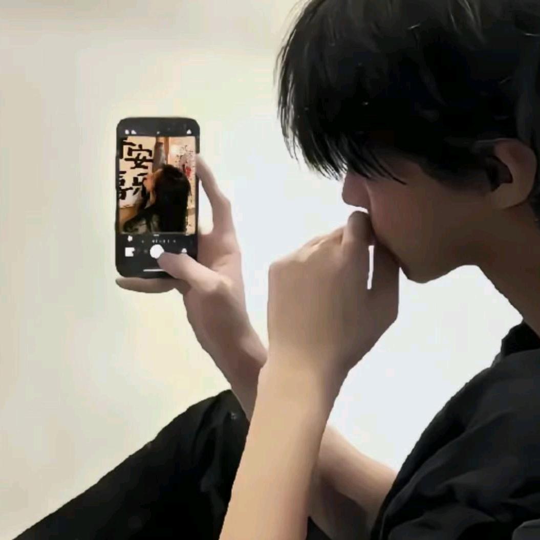 男孩