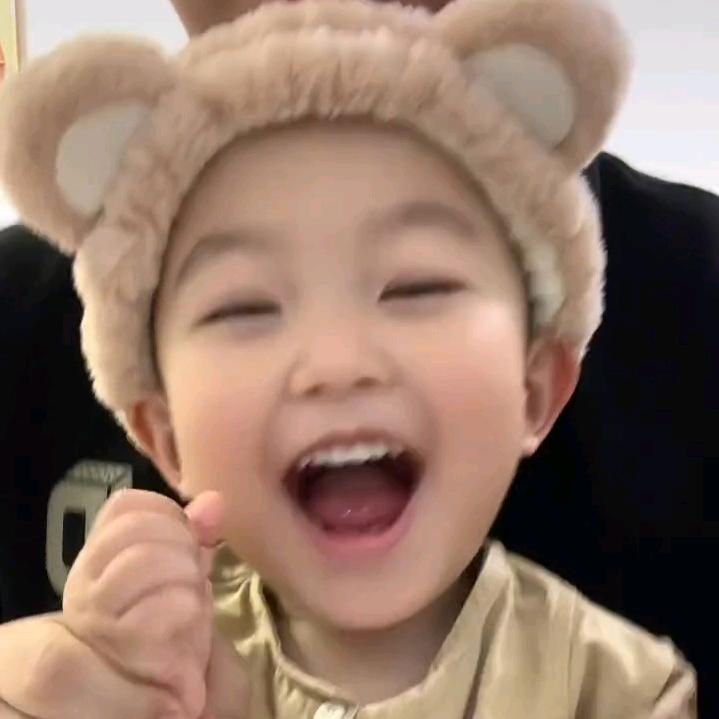 子奕云