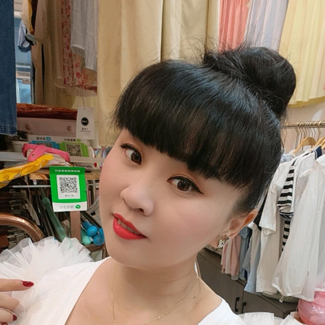 怀德，丽人时装。
