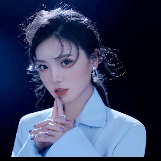 千屿sheila-穿搭优选