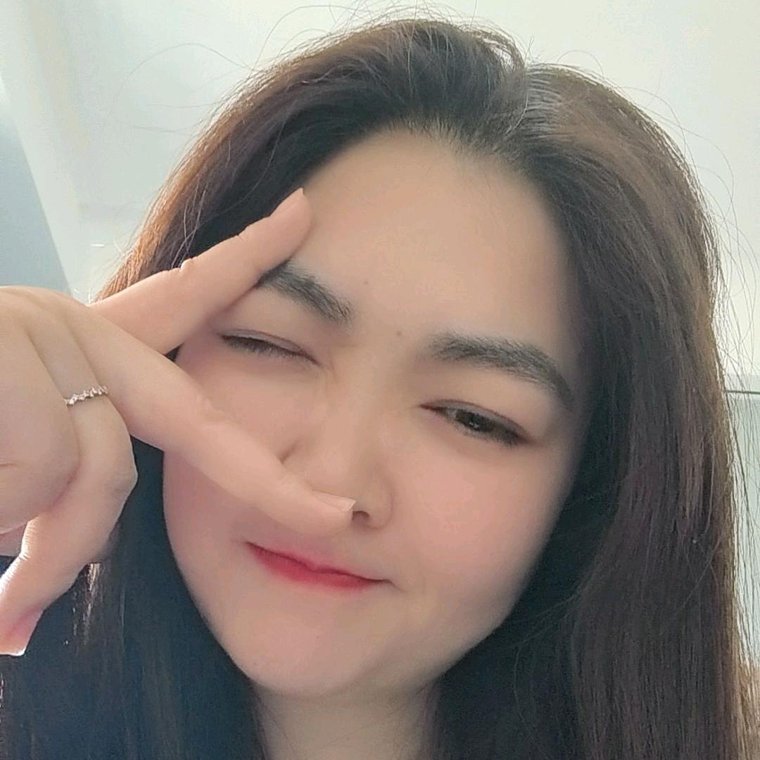 于我而言可爱的她°