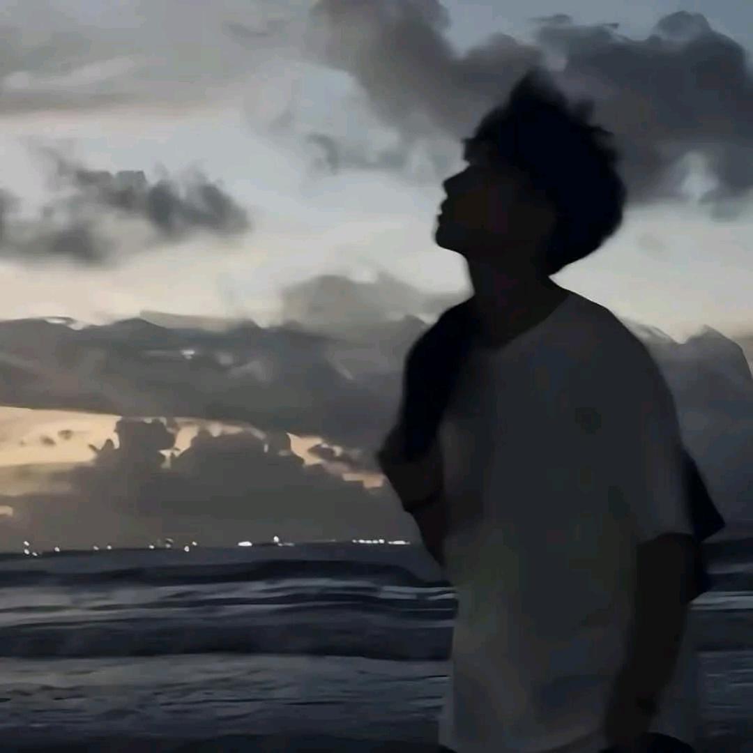 对方正在输入……