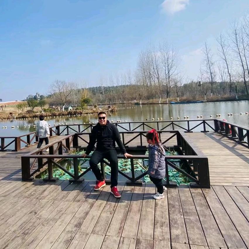 武汉小孙定位吃胎球头拉臂套维修