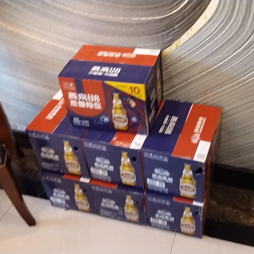 燕京啤酒配送大叔