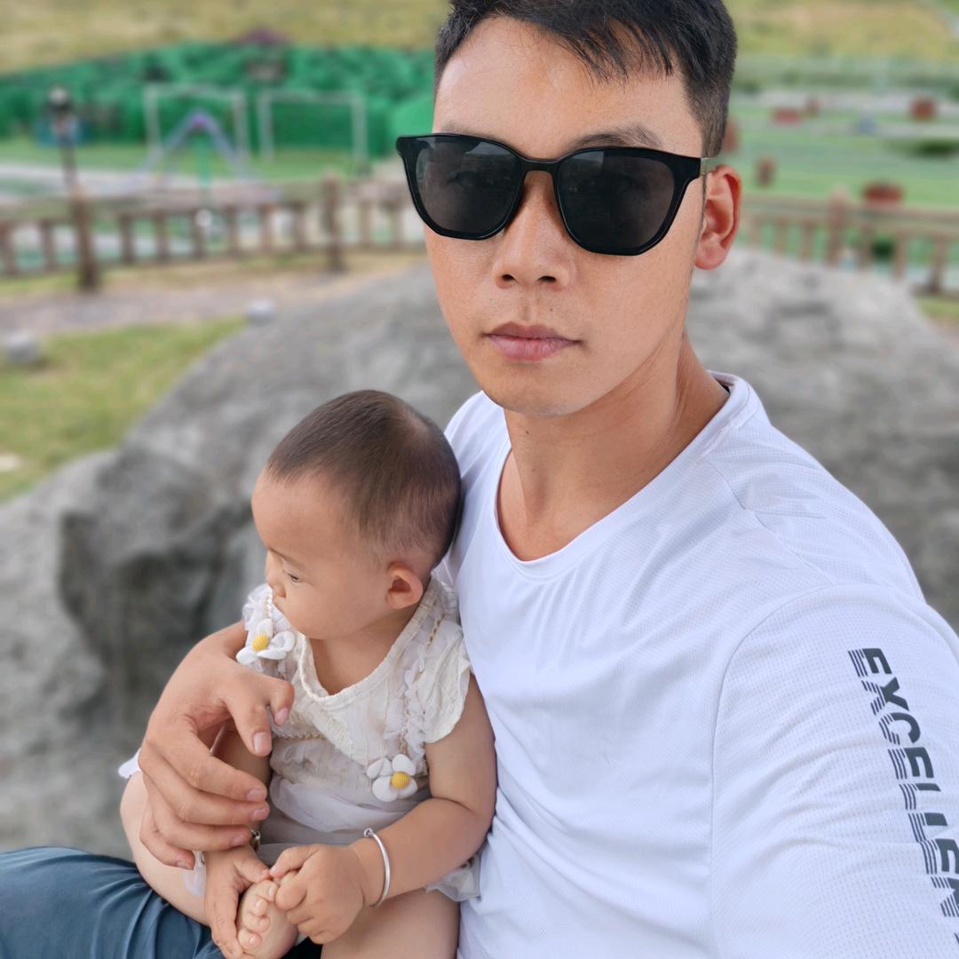 奋斗小青年，阿超