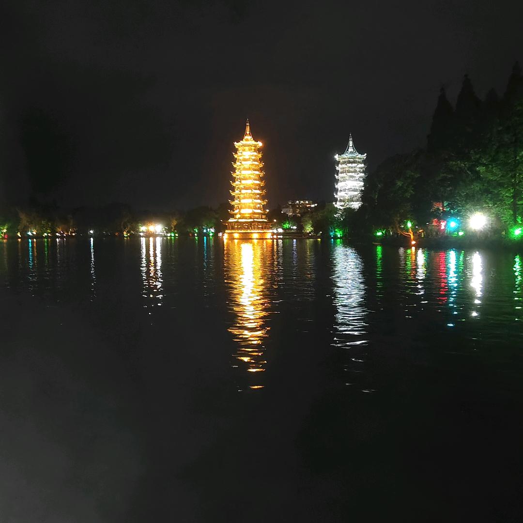 平平淡淡