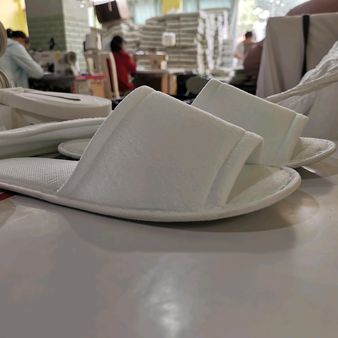 晨旭拖鞋加工(扌召长期缝纫工）