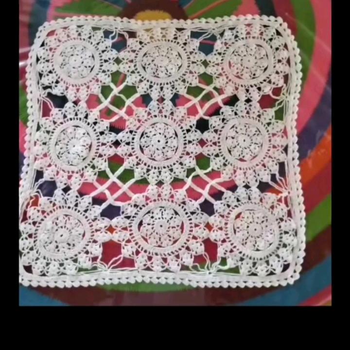 👩‍🎓👩‍🎓