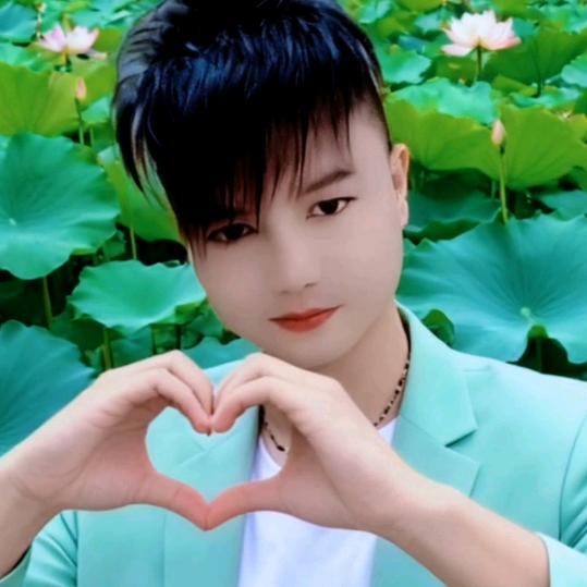 心里苦🌺不苦疼🌹不疼🌷🌷