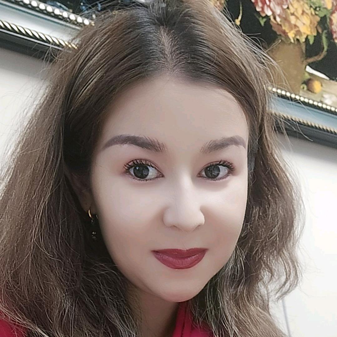 90后妈妈阿依吐尔逊