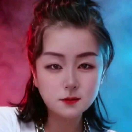 海琴👄蝶恋花👄。