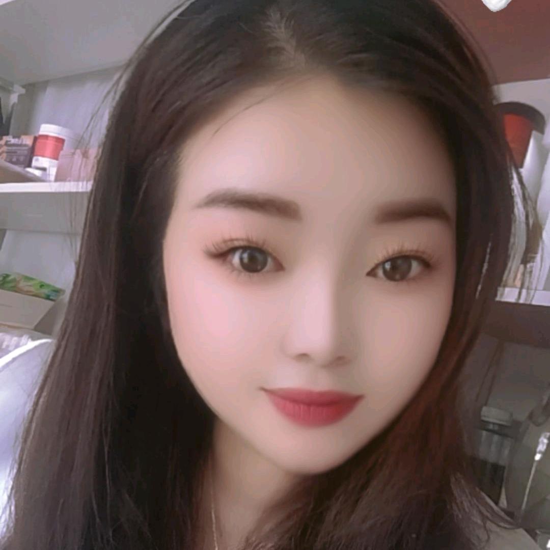 柒月的月