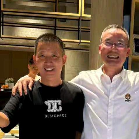 爱河狸湘西奋斗象