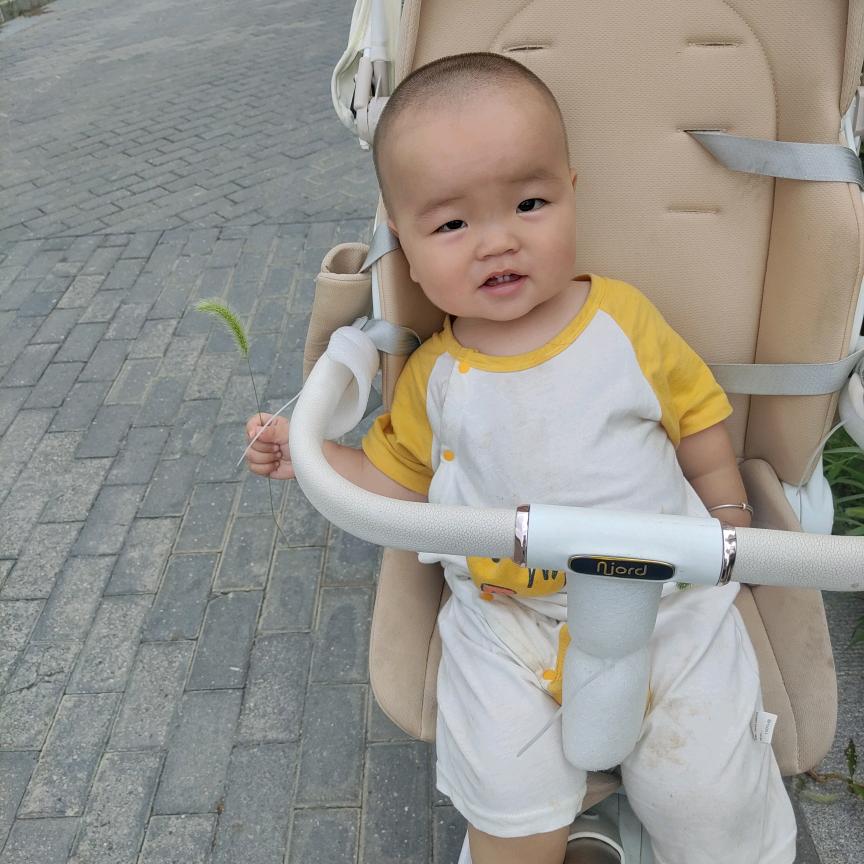 乡下大姐。