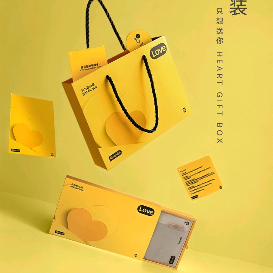 Moonriel服饰旗舰店直播间